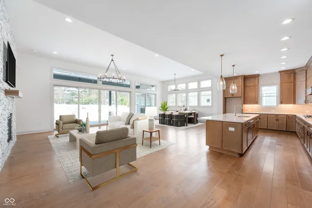 $1,125,000 | 19832 Chatsworth Boulevard, Westfield, IN 46074