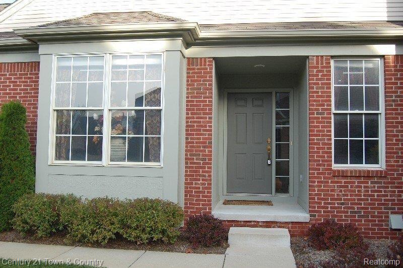 5119 Belmonte Drive, Unit 55 Rochester, MI 48306 - Photo 7 of 15 Front door