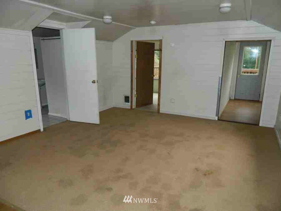 9620 Southwest Gorsuch Road Vashon, WA 98070 - Photo 5 of 6