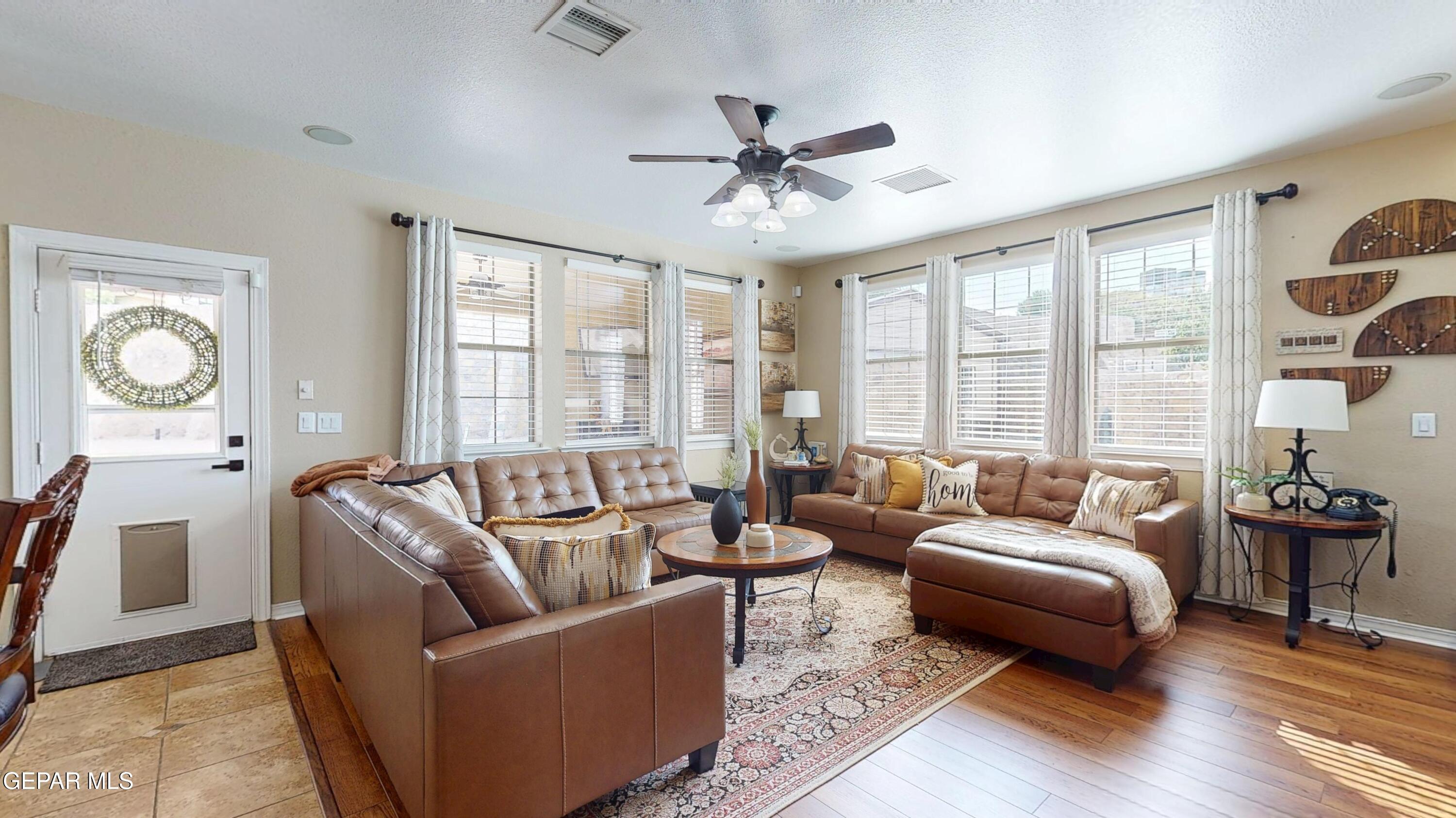 12239 Rathmore Drive El Paso, TX 79928 - Photo 16 of 60 Family Room