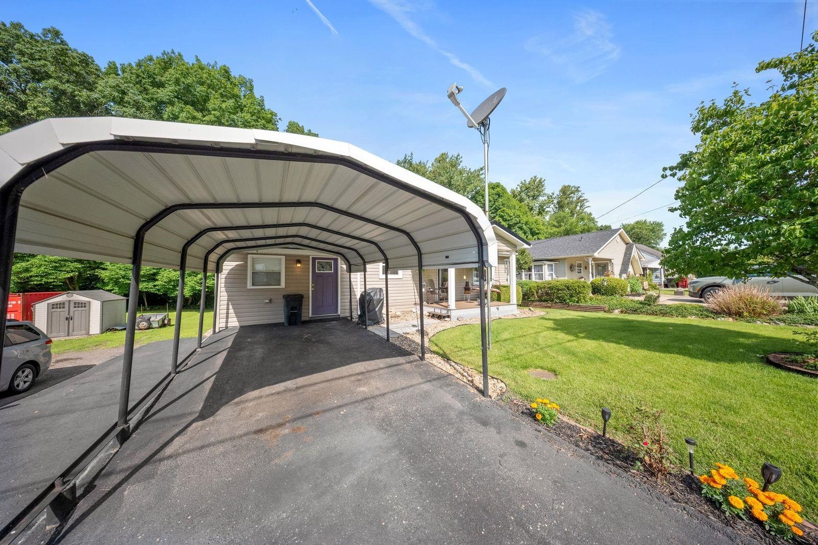 1100 Raceland Avenue Raceland, KY 41169 - Photo 36 of 41