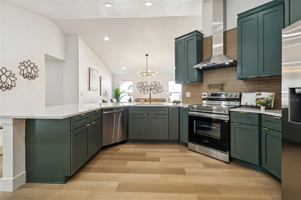 8443 Ridgebrook Circle Odessa, FL 33556 - Photo 10 of 98