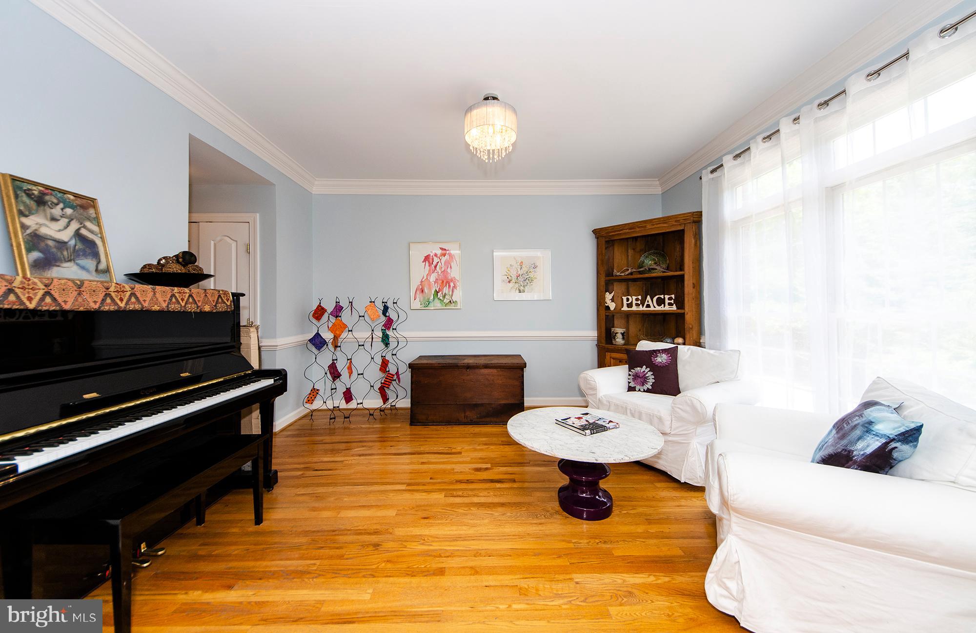 170 Rees Place Falls Church, VA 22046 - Photo 21 of 40 Family Room