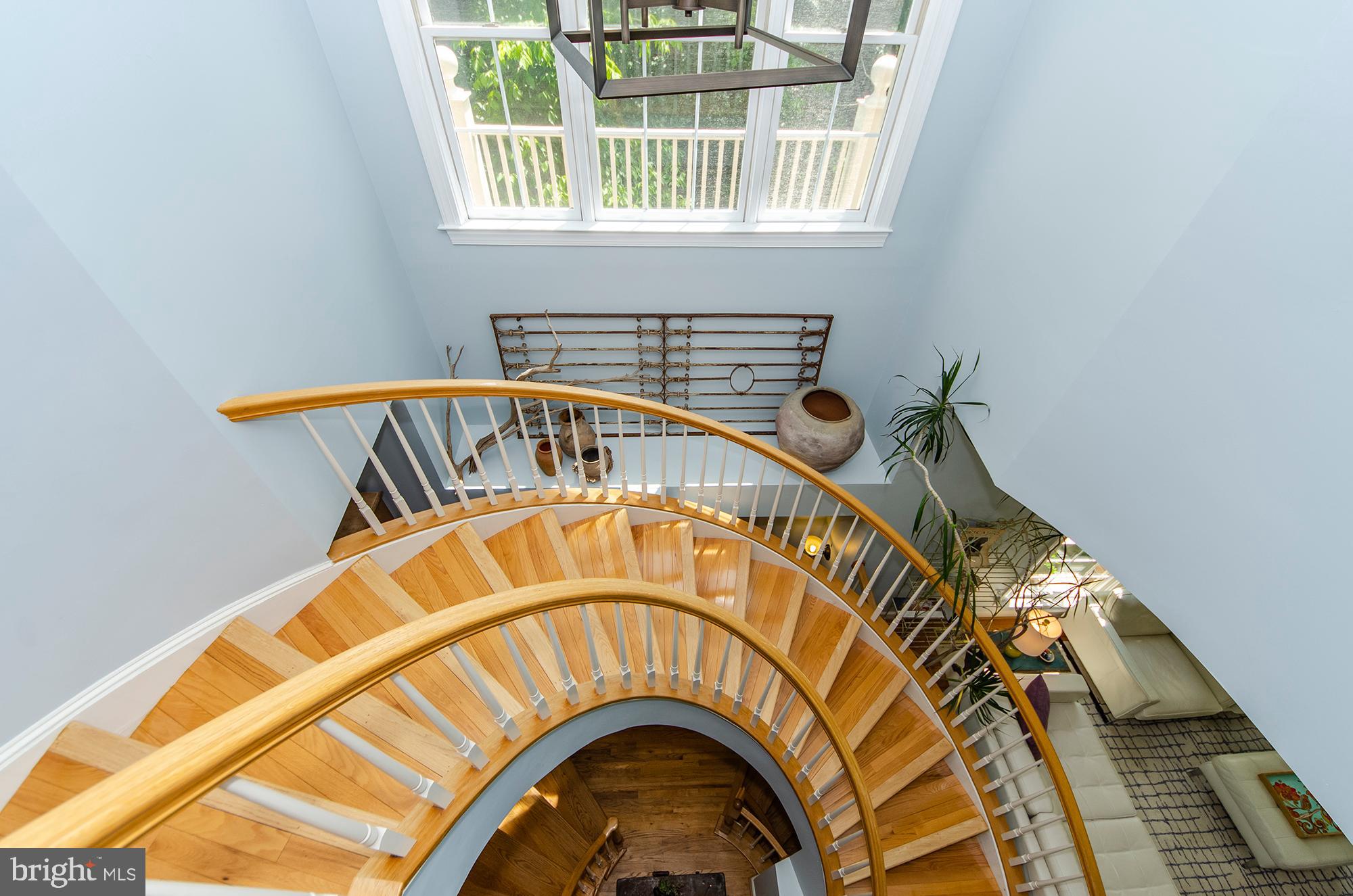 170 Rees Place Falls Church, VA 22046 - Photo 23 of 40 Dramatic Curved Staircase