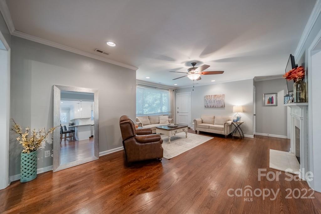 4819 Valley Stream Road Charlotte, NC 28209 - Photo 9 of 35 Gallery Image 9