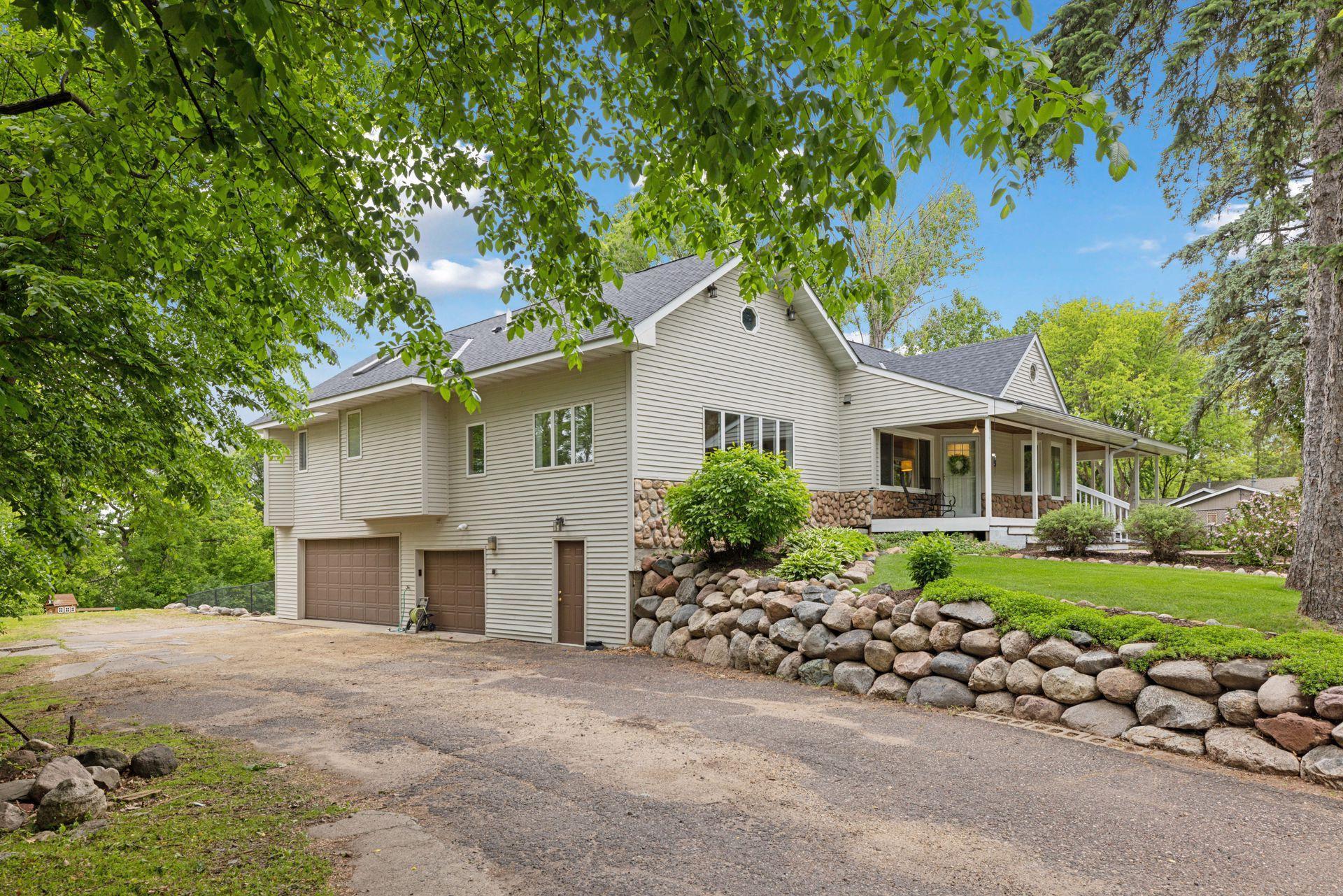 435 Burlington Road St. Paul, MN 55119 - Photo 2 of 59 Gallery Image 2