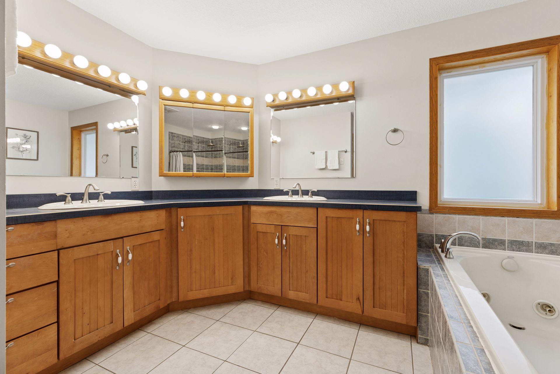 435 Burlington Road St. Paul, MN 55119 - Photo 26 of 59 Gallery Image 26