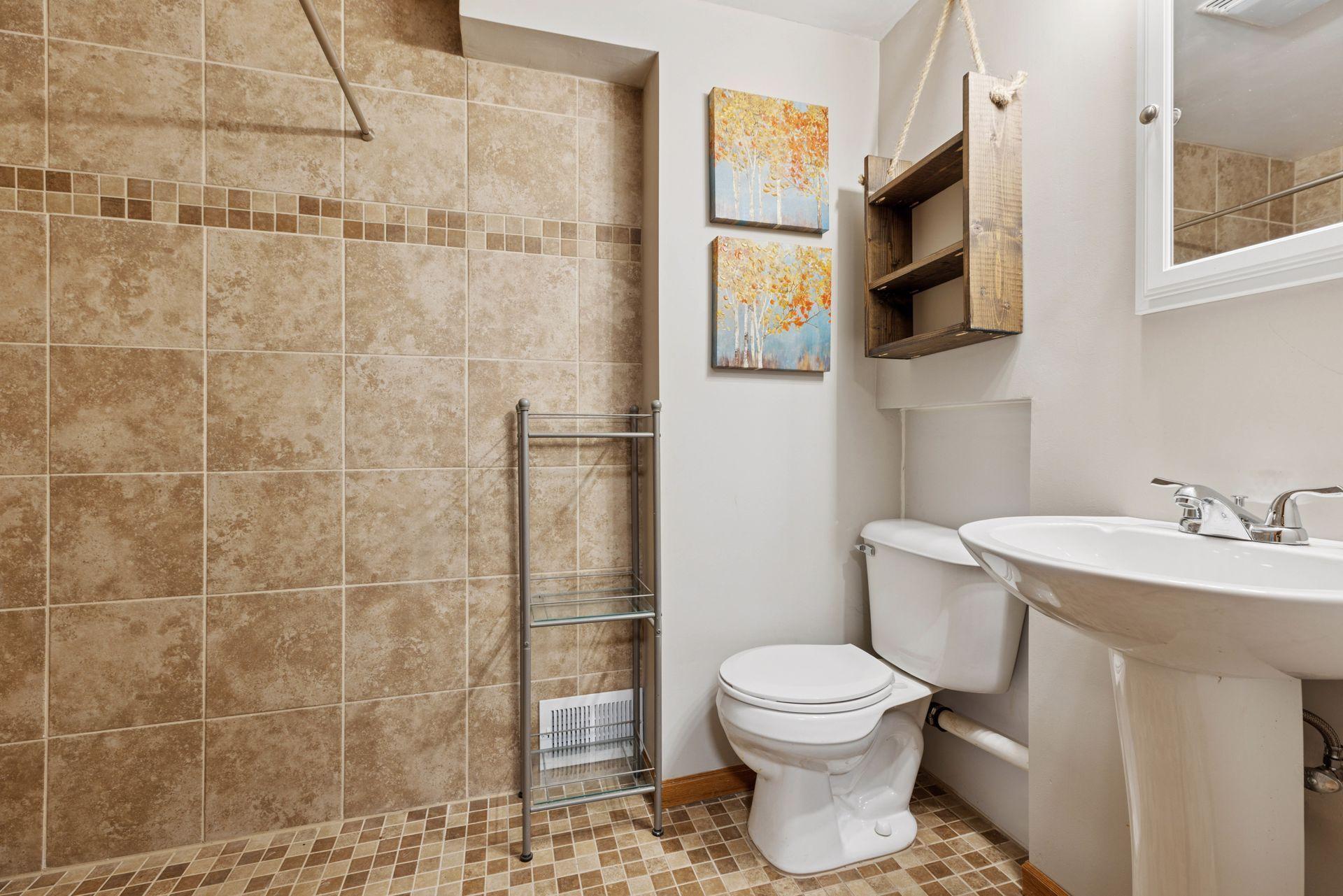 435 Burlington Road St. Paul, MN 55119 - Photo 39 of 59 Gallery Image 39