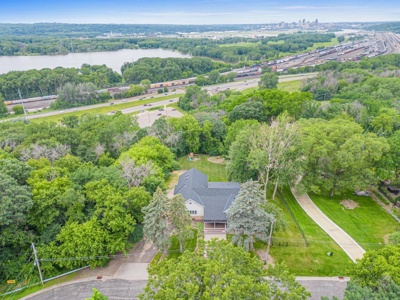 435 Burlington Road St. Paul, MN 55119 - Photo 54 of 59 Gallery Image 54