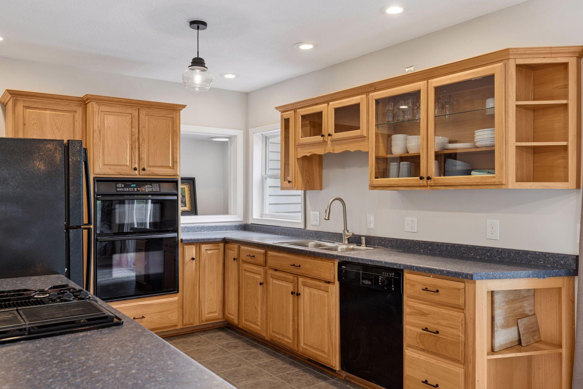435 Burlington Road St. Paul, MN 55119 - Photo 8 of 59 Gallery Image 8