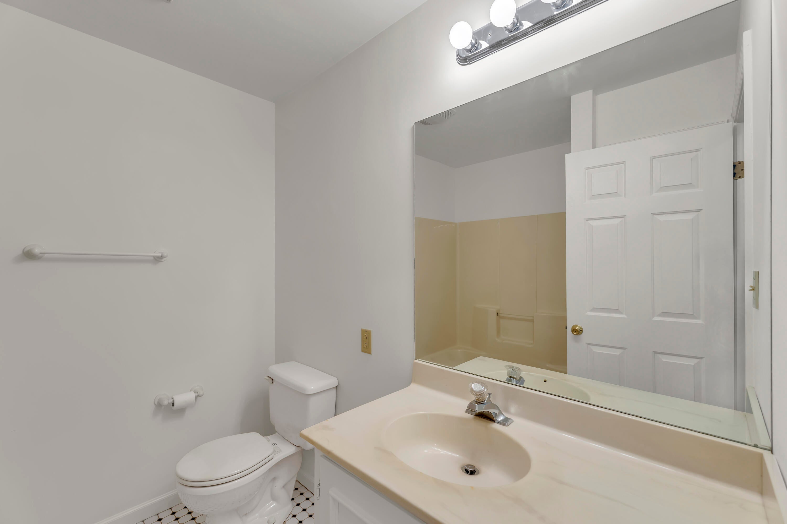 3190 Sweet Springs Valley Road Union, WV 24983 - Photo 38 of 57 Gallery Image 38