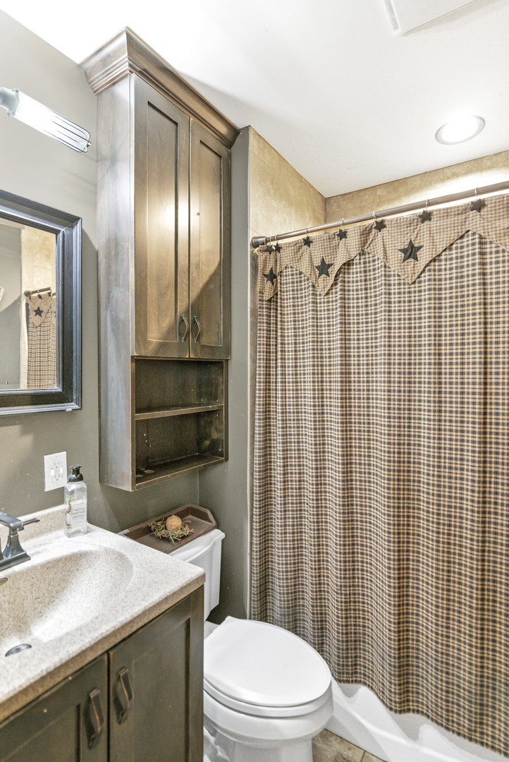 13535 Boone Mc Henry County Line Road Harvard, IL 60033 - Photo 13 of 30