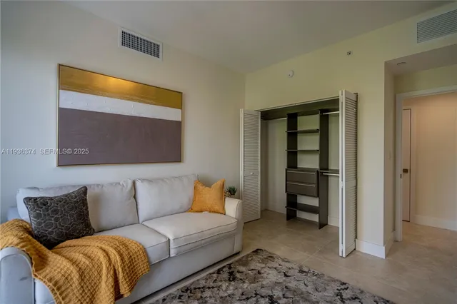 $4,750 | 1091 Galiano Street, Unit 406, Coral Gables, FL 33134