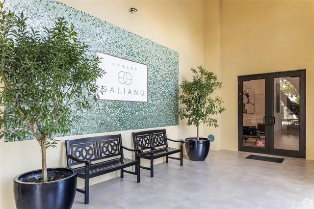 $4,750 | 1091 Galiano Street, Unit 406, Coral Gables, FL 33134