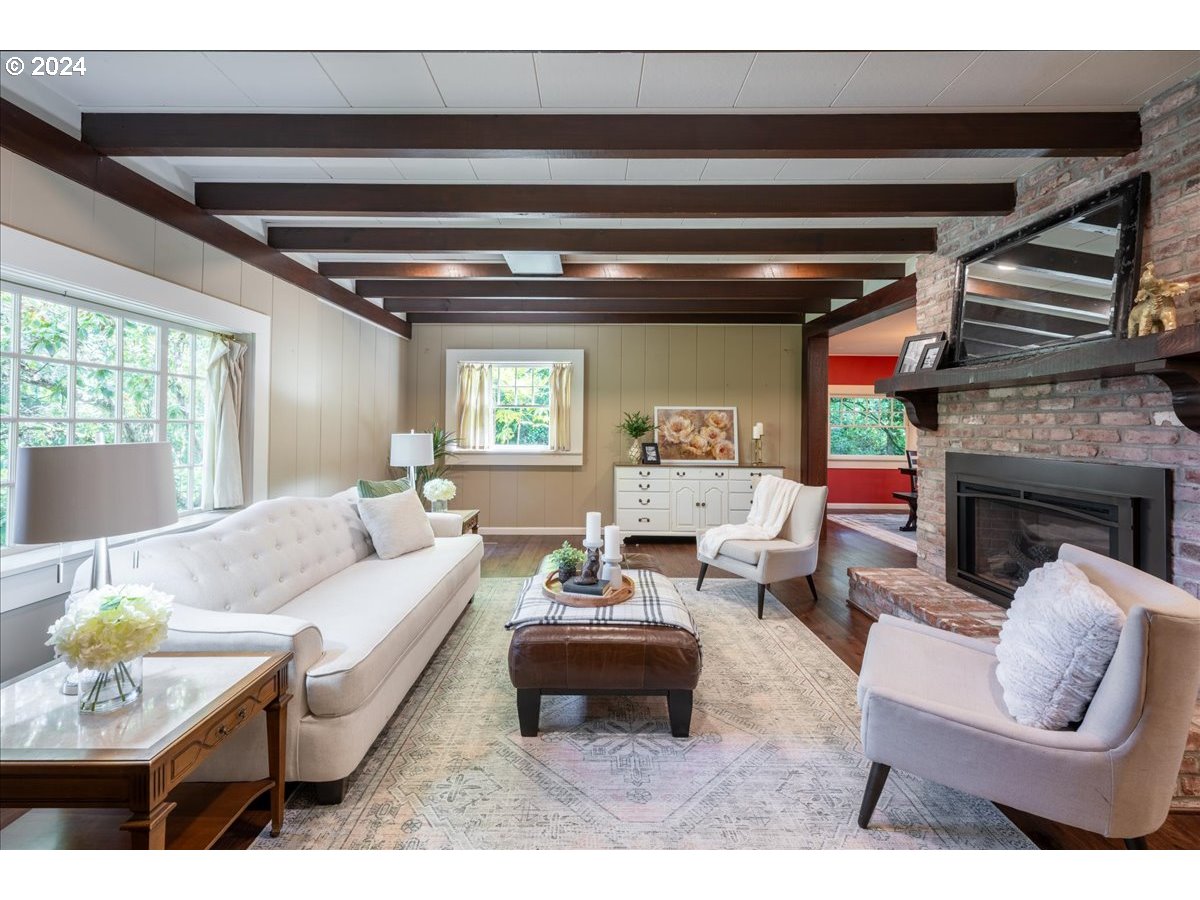 480 Horizon Road Eugene, OR 97405 - Photo 3 of 36 Gallery Image 3