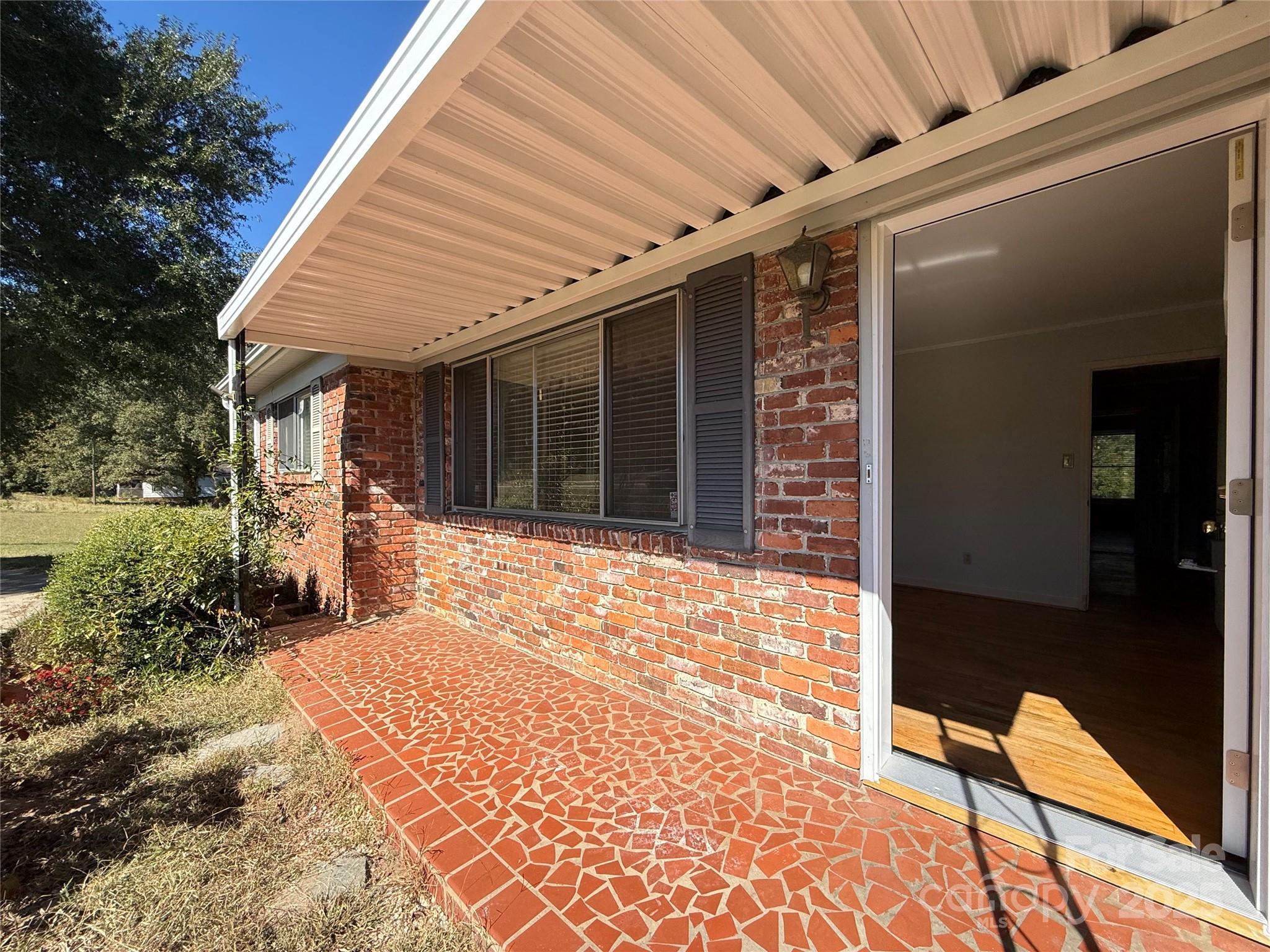 115 Chester Avenue Great Falls, SC 29055 - Photo 21 of 32 a front view of a house