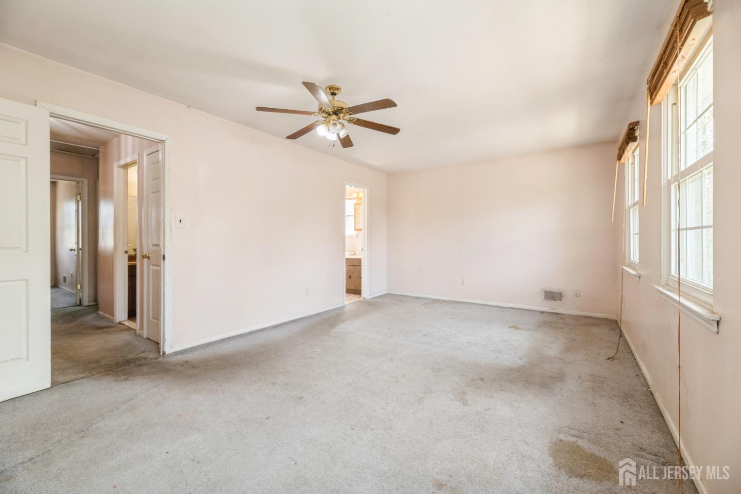 44 Townsend Drive Old Bridge, NJ 07747 - Photo 13 of 25