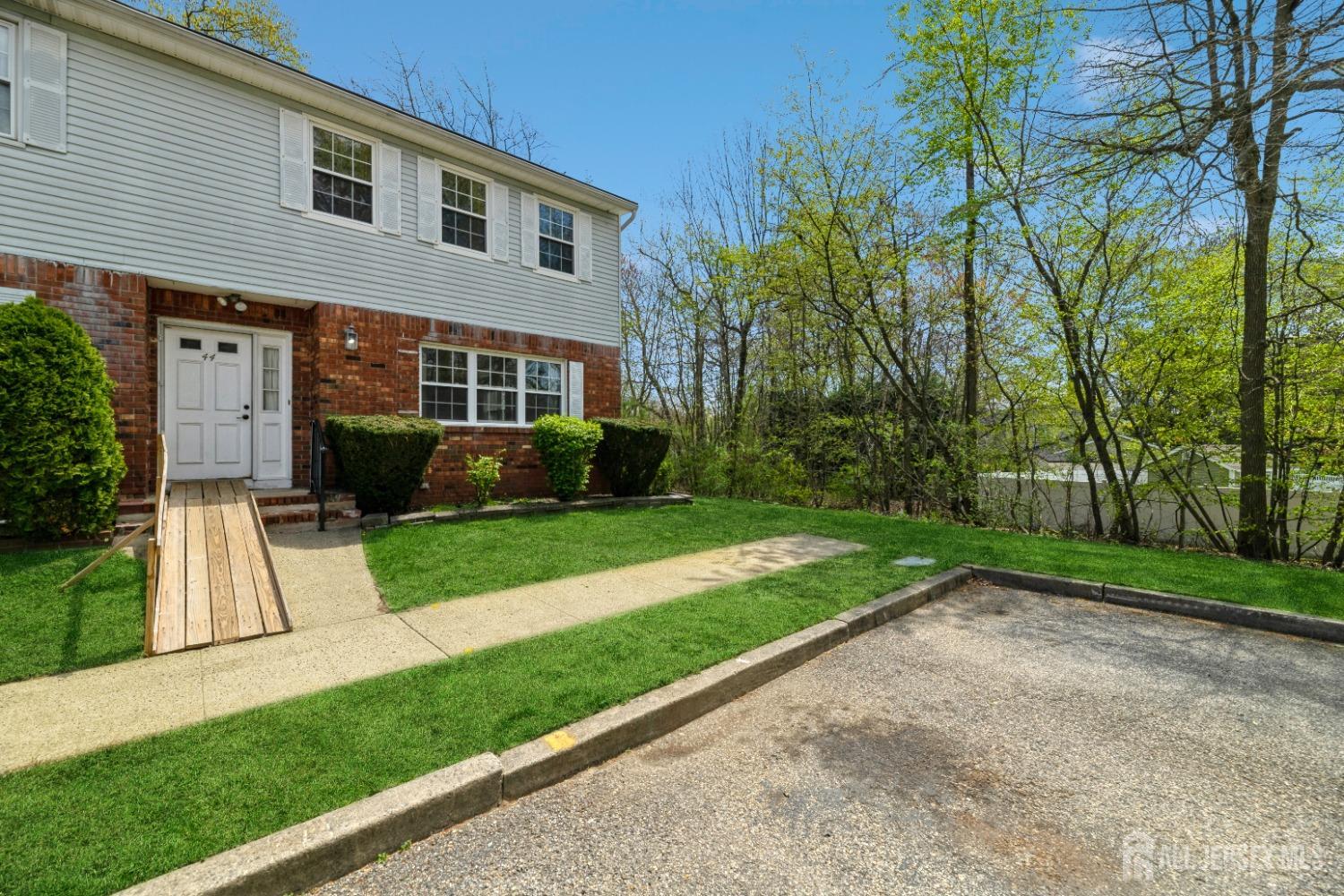 44 Townsend Drive Old Bridge, NJ 07747 - Photo 2 of 25