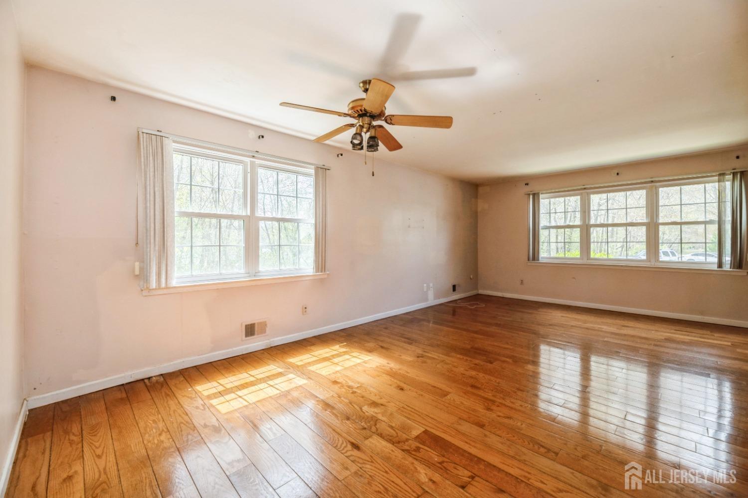 44 Townsend Drive Old Bridge, NJ 07747 - Photo 8 of 25