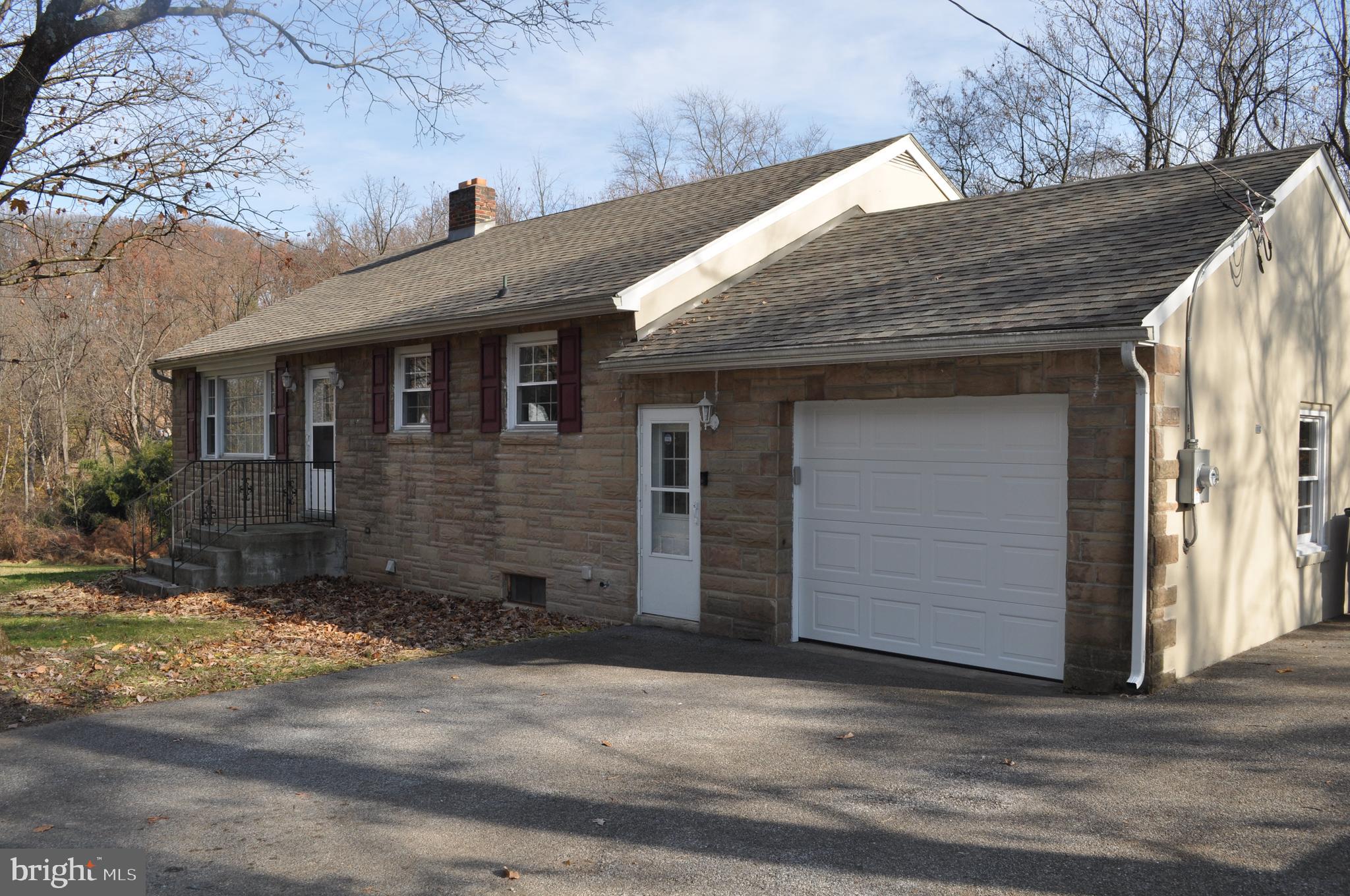 2649 Sheridan Road York, PA 17406 - Photo 2 of 39 Front