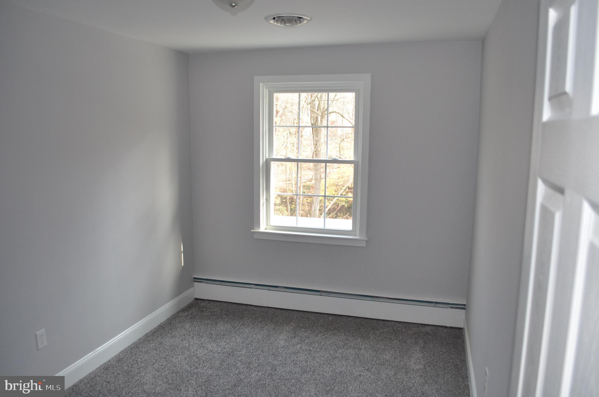 2649 Sheridan Road York, PA 17406 - Photo 37 of 39 Gallery Image 37