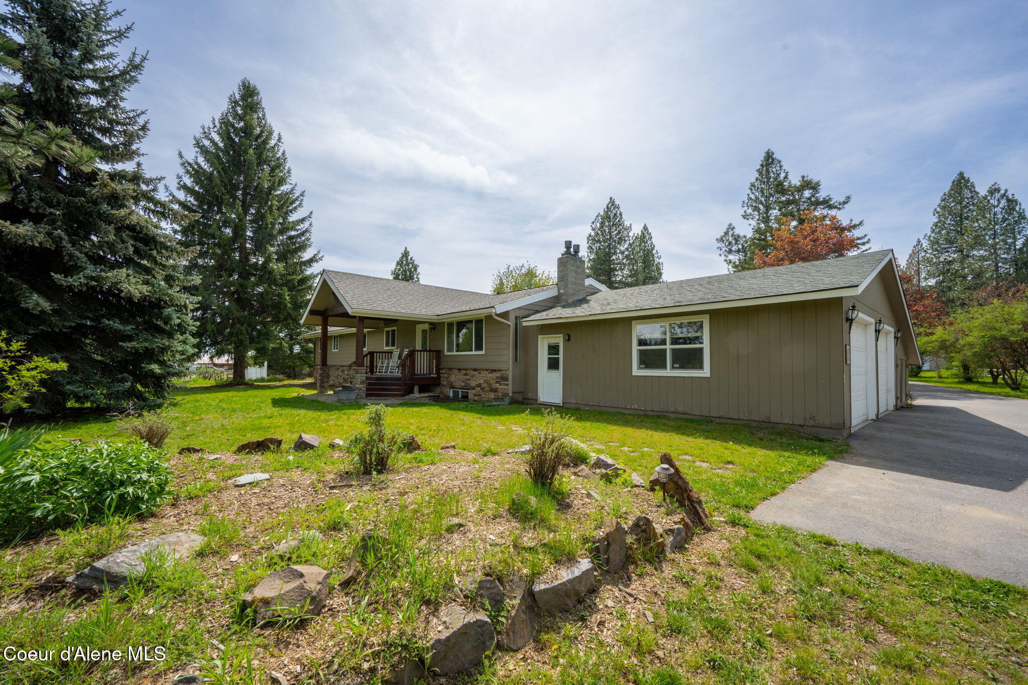2087 East Glacier Road Hayden, ID 83835 - Photo 17 of 82 Exterior