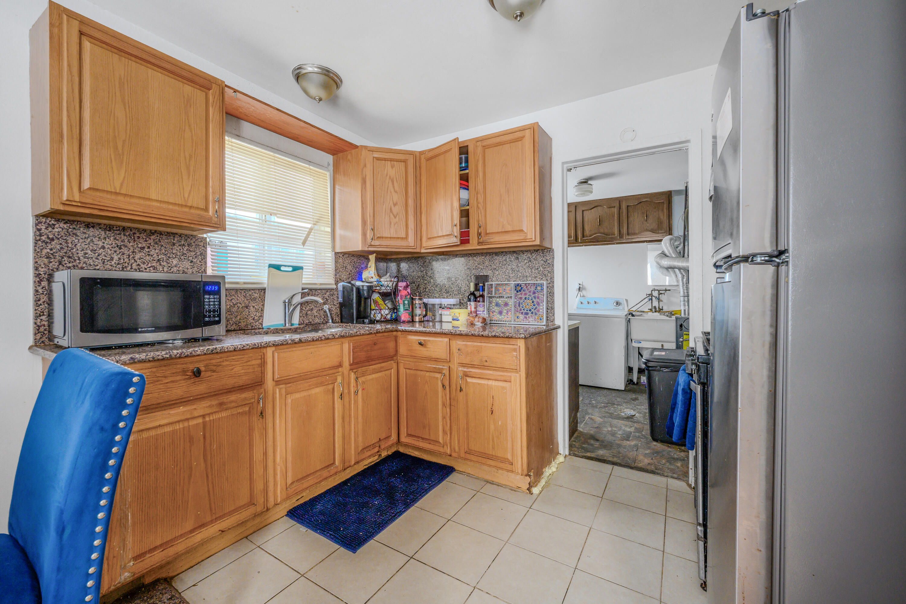 8285 Packard Avenue Warren, MI 48089 - Photo 4 of 8 Packard Kitchen