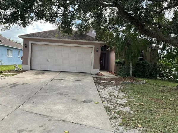 $2,500 | 8828 Sea Island Way, Tampa, FL 33635