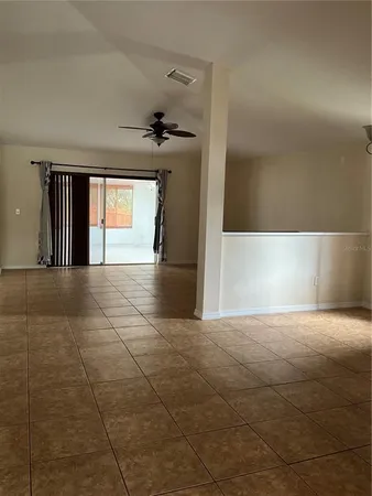 $2,500 | 8828 Sea Island Way, Tampa, FL 33635