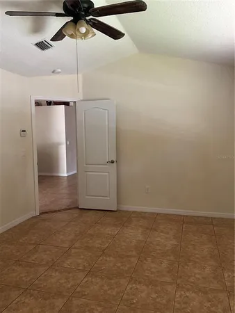 $2,500 | 8828 Sea Island Way, Tampa, FL 33635