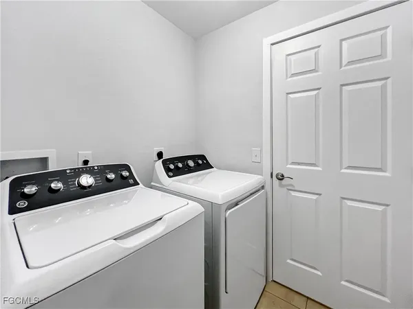 $1,695 | 210 Manatee Street, Fort Myers, FL 33913