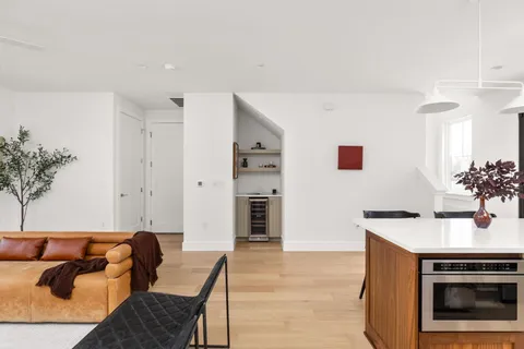 $675,000 | 408 Linden Street, Unit A, Austin, TX 78702