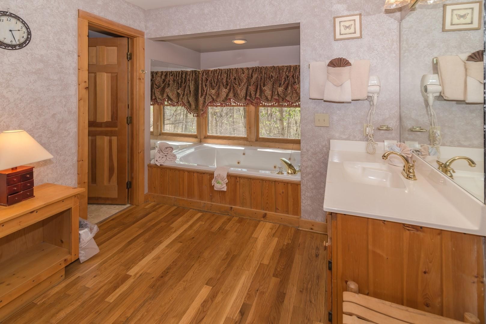1620 South Mountain View Road Sevierville, TN 37876 - Photo 17 of 40 Gallery Image 17