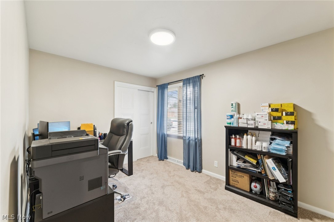 178 Benson Road Fairlawn, OH 44333 - Photo 23 of 48 3rd bedroom set up as office space