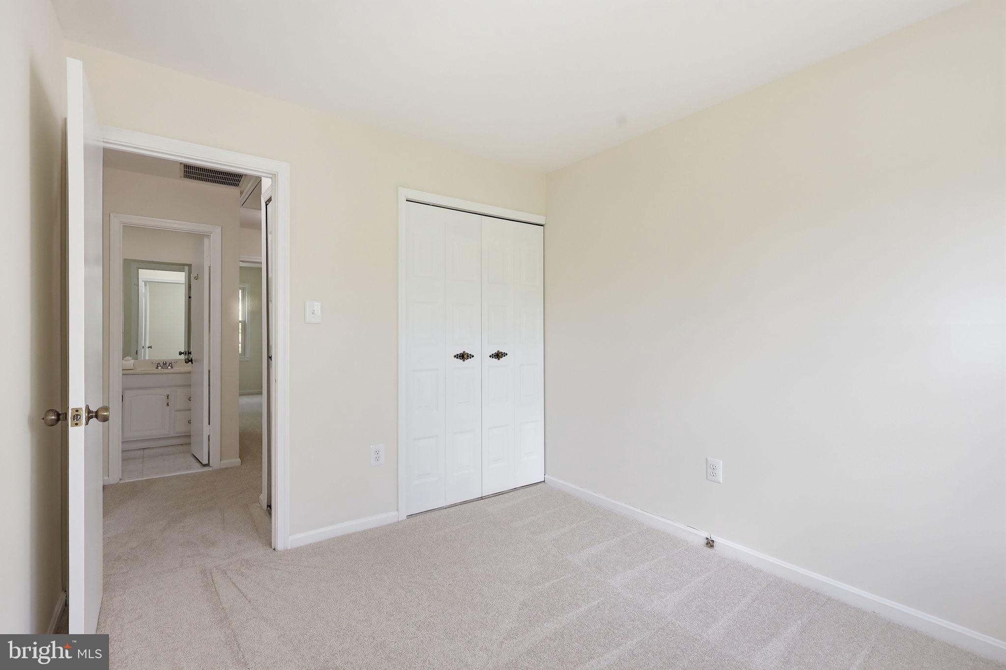 2151 Greenkeepers Court Reston, VA 20191 - Photo 19 of 44 Nicely sized second bedroom