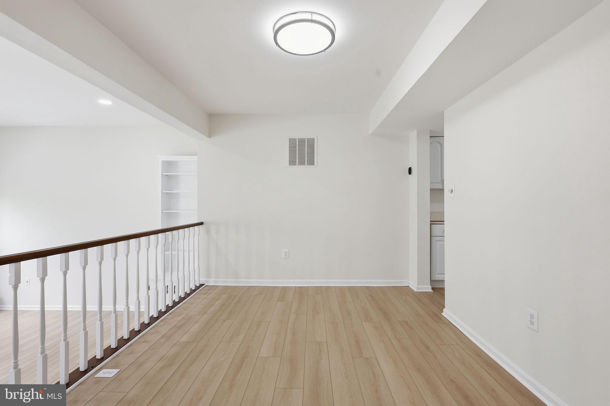 2151 Greenkeepers Court Reston, VA 20191 - Photo 9 of 44 Nicely sized dining room above the family room