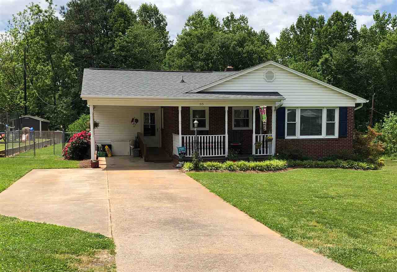 915 9th Street Gaffney, SC 29340 - Photo 1 of 21 Gallery Image 1