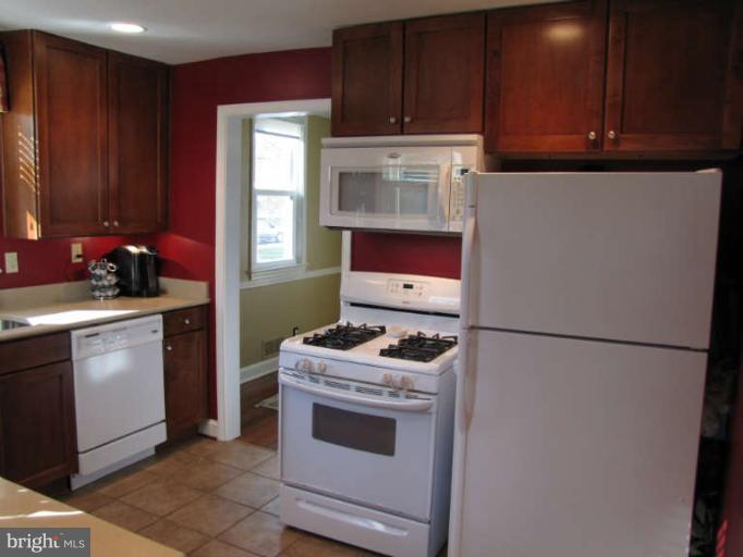 507 Denham Road Rockville, MD 20851 - Photo 7 of 20 Kitchen