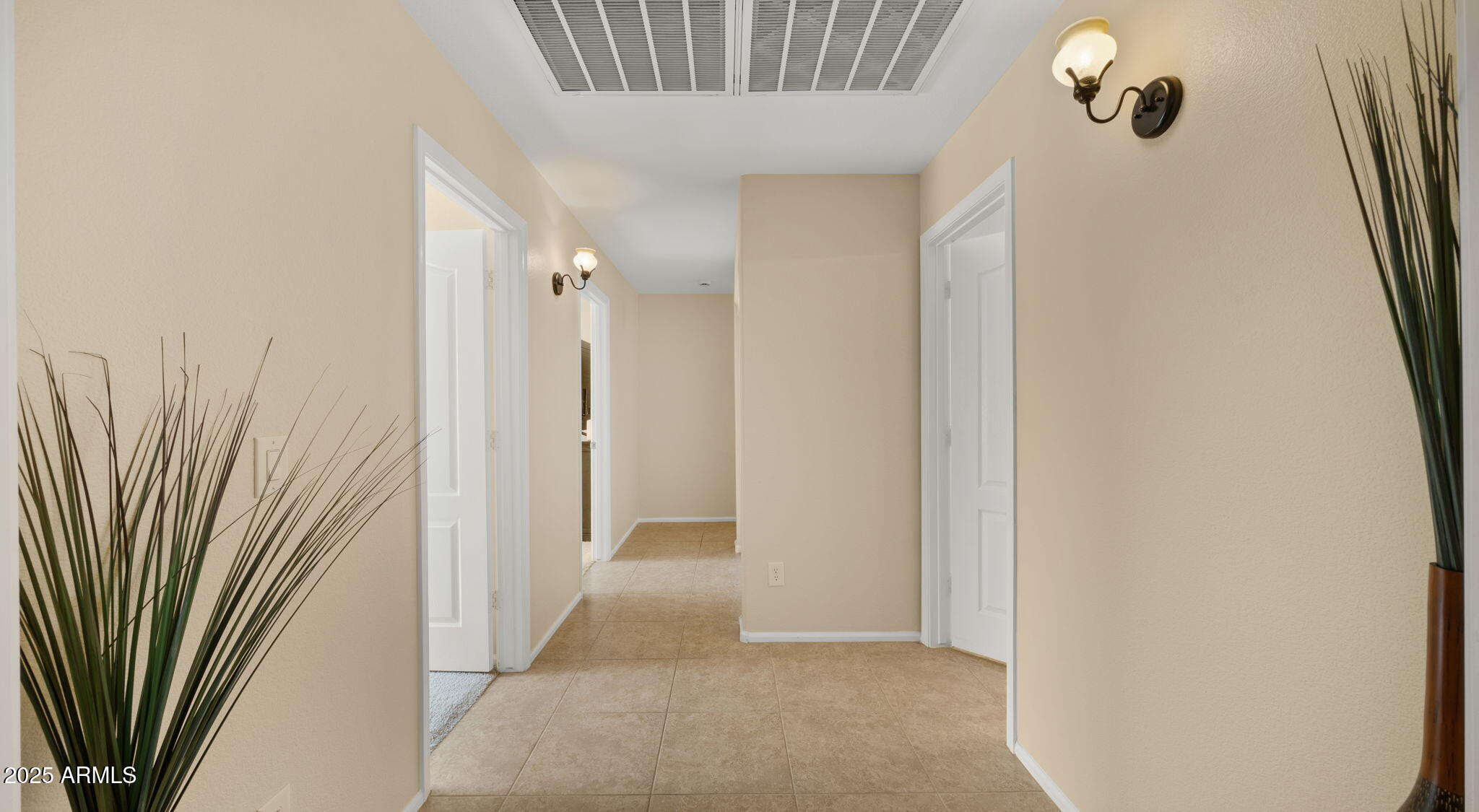 2215 West Peak View Road Phoenix, AZ 85085 - Photo 25 of 51 a view of a hallway