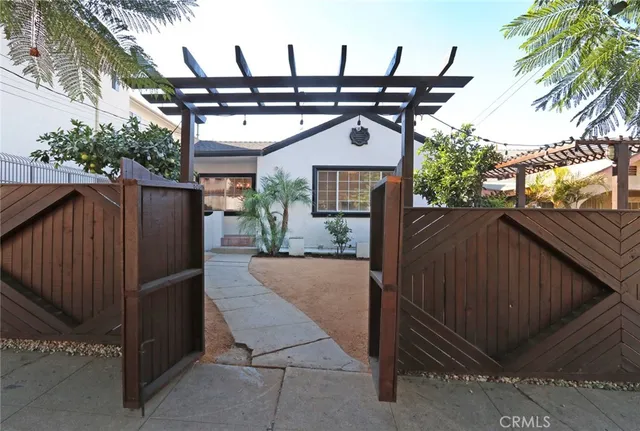 $1,825,000 | 1361 Armadale Avenue, Los Angeles, CA 90042