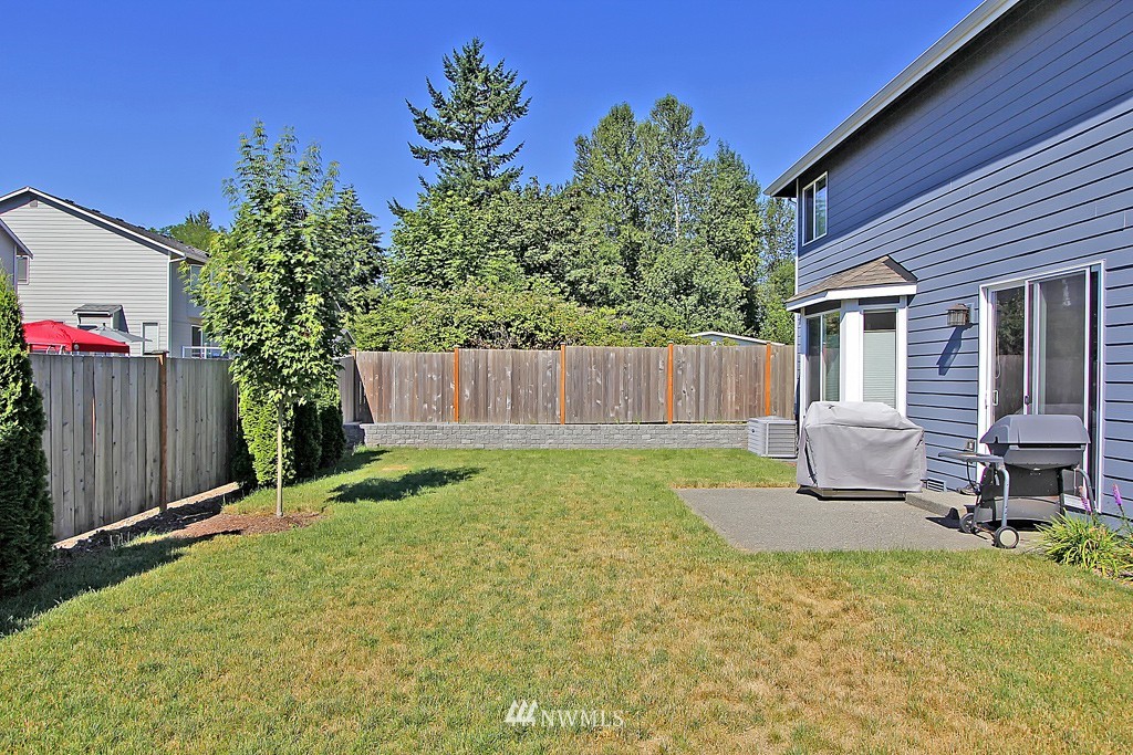 907 Ilwaco Place Northeast Renton, WA 98059 - Photo 22 of 23 Gallery Image 22