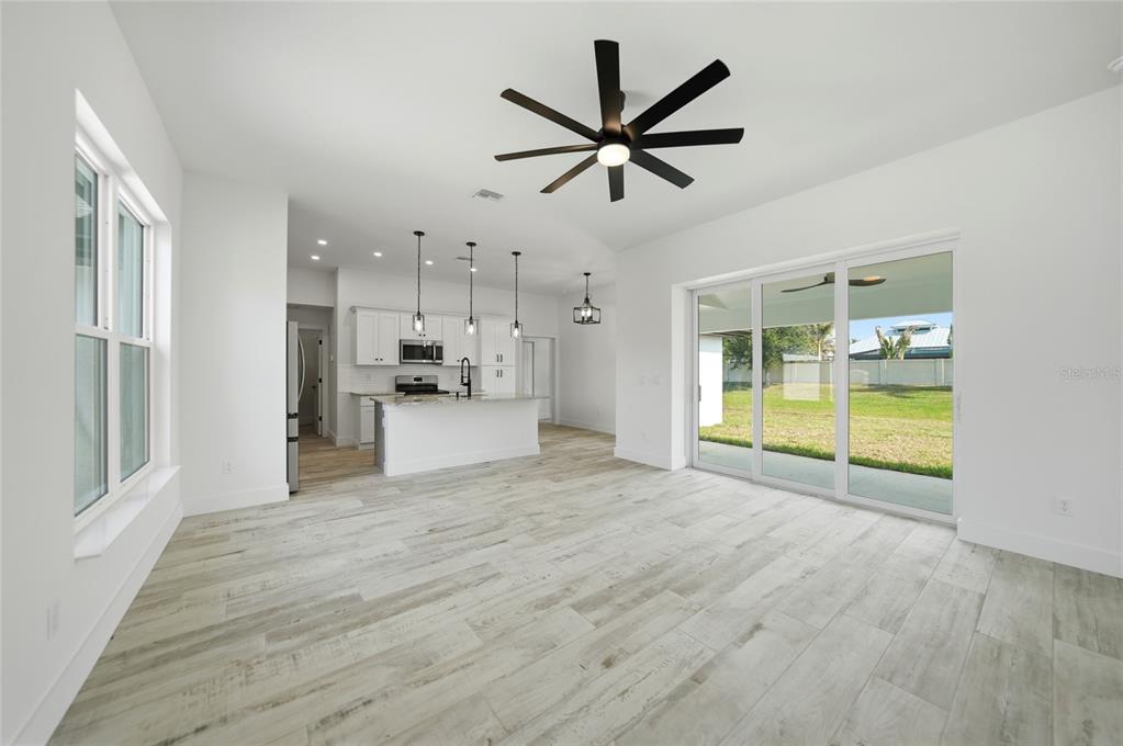 8846 Southwest Liverpool Road Arcadia, FL 34269 - Photo 5 of 49