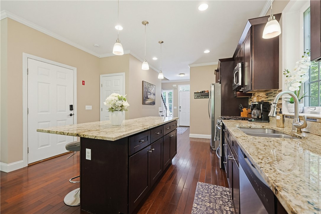 164 Bear Hill Road, Unit 14 Cumberland, RI 02864 - Photo 7 of 43