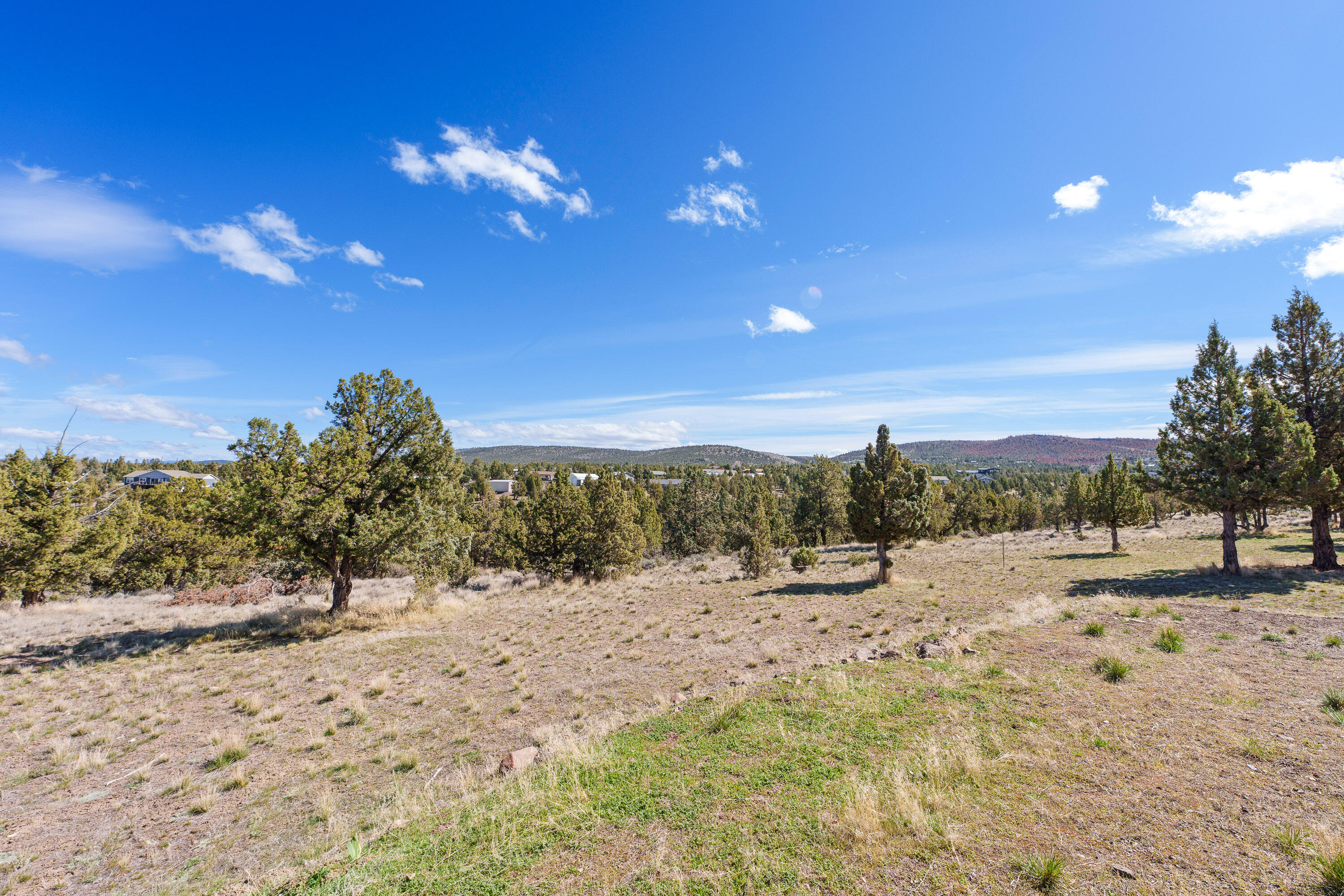 5674 Southeast Davis Loop Prineville, OR 97754 - Photo 43 of 48 a view of mountain view with beach and ocean view