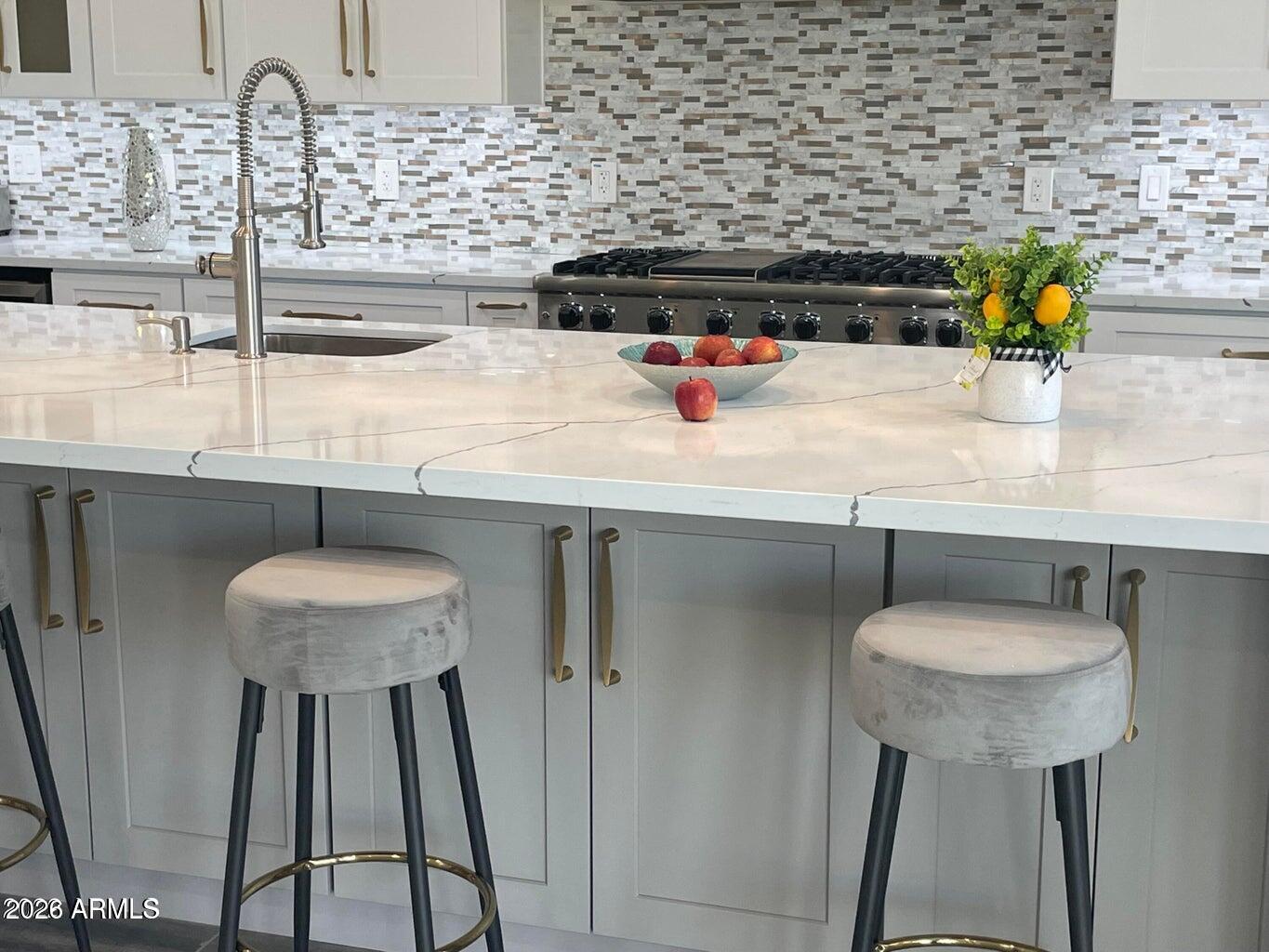 6824 North 14th Street Phoenix, AZ 85014 - Photo 7 of 30 20220522000631835372000000-o