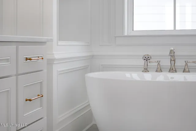 $1,695,000 | 403 Gill Avenue, Ocean Springs, MS 39564