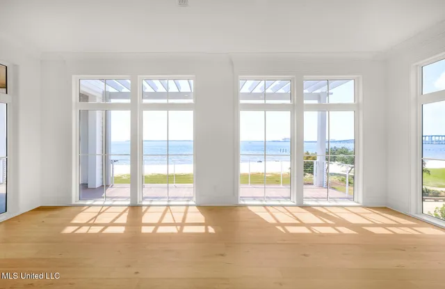 $1,695,000 | 403 Gill Avenue, Ocean Springs, MS 39564