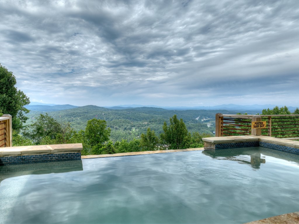 472 Overlook Drive Blue Ridge, GA 30513 - Photo 4 of 70