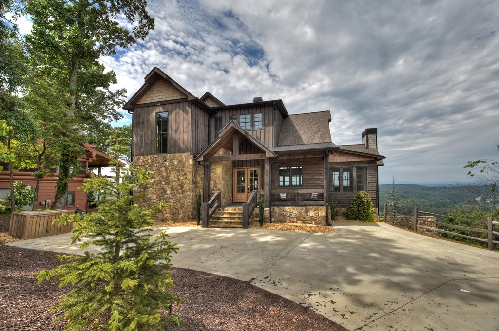 472 Overlook Drive Blue Ridge, GA 30513 - Photo 7 of 70 a view of a house with a yard