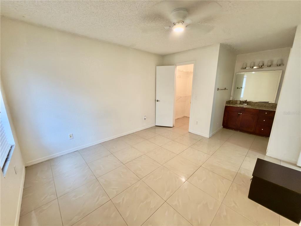 5152 Conroy Road, Unit 17 Orlando, FL 32811 - Photo 11 of 18